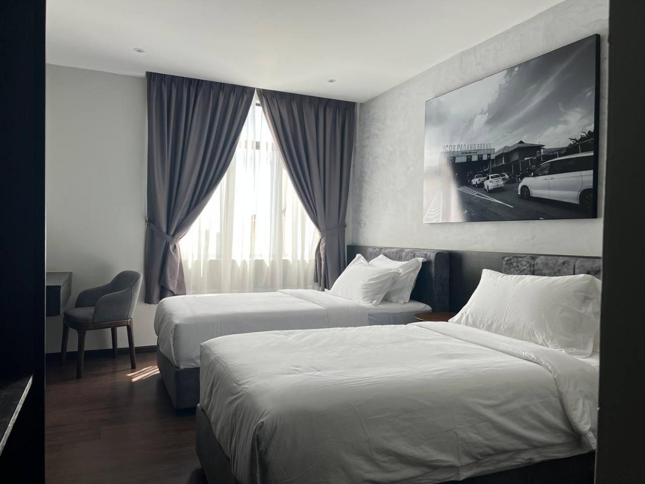 All In Hotel 加央 外观 照片